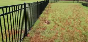Modern Homes Montage Fence With Warranty Against Rust