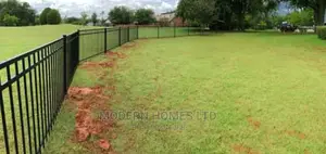 Modern Homes Montage Fence With Warranty Against Rust