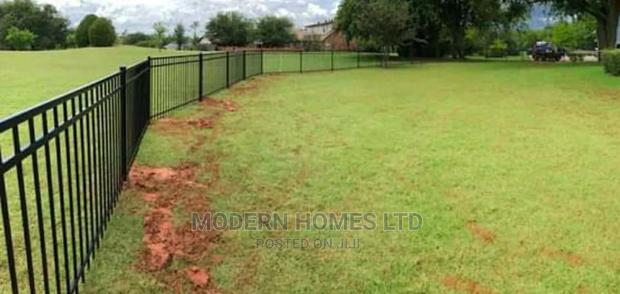 Modern Homes Montage Fence With Warranty Against Rust - thumbnail 5