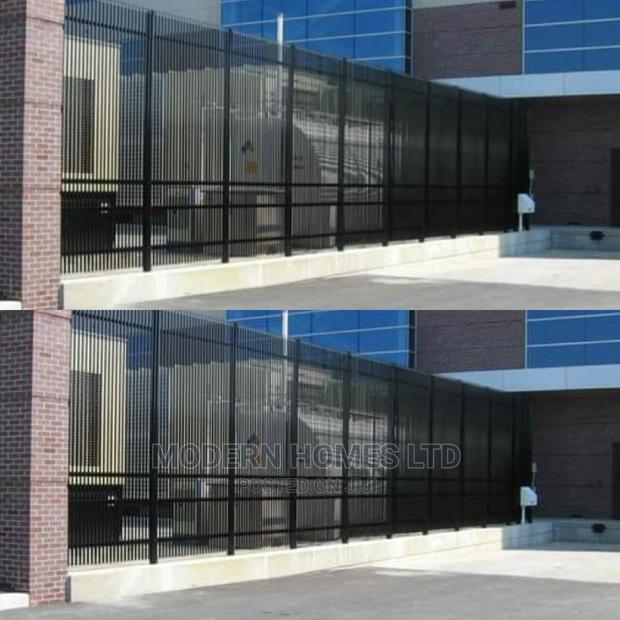 Custom Industrial Fence - thumbnail 2