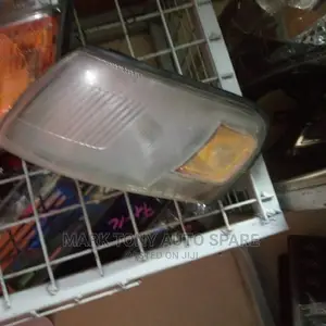 102 Conerlight