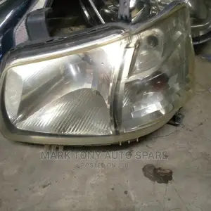 Taunce Headlight