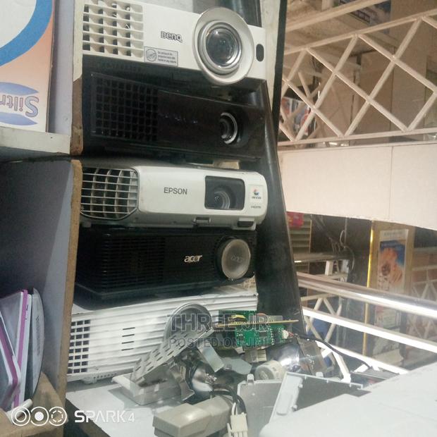 Projector Servicing Available at Affordable Cost - main view