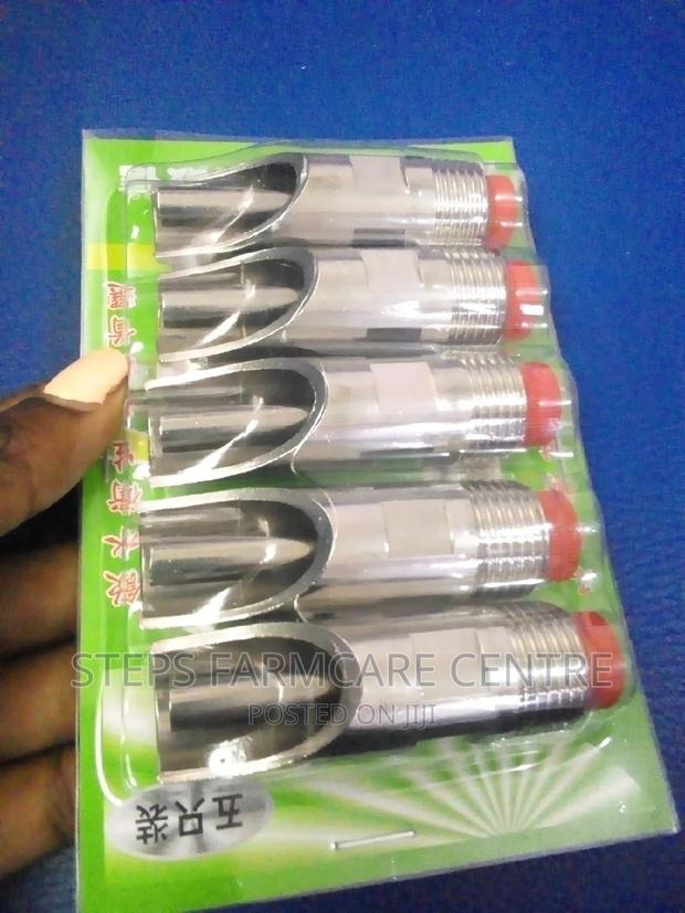 Pigs Automatic Drinkers for 1/2 " Pipes . - main view