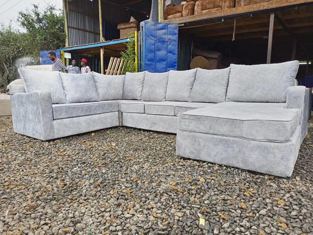 U Shaped 9 Seater