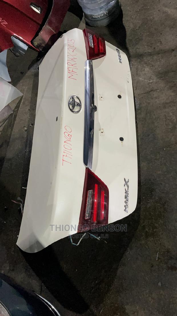 Mark X 2014 Boot Available - main view