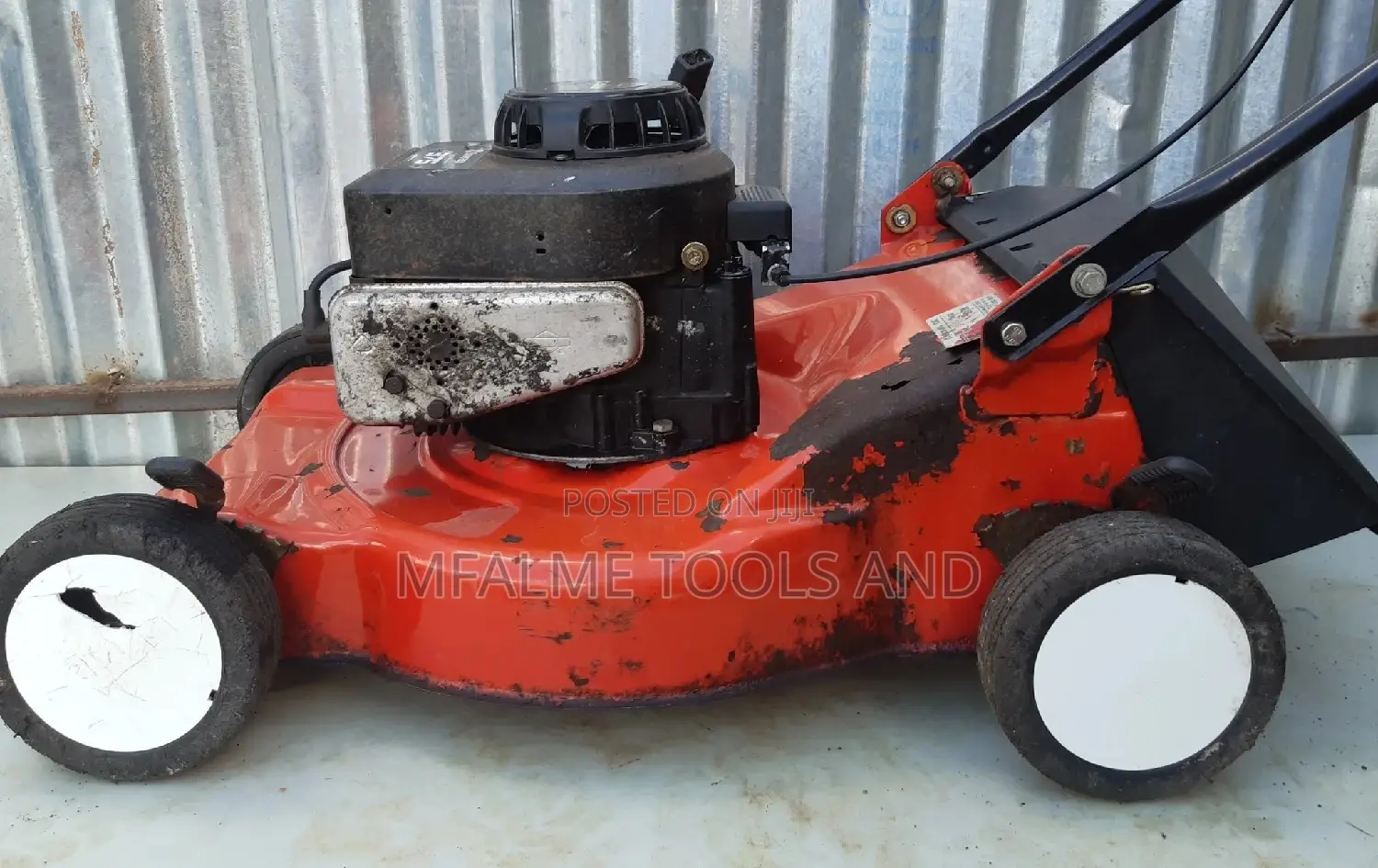 Lawn Mower – Brigg Stratton 125cc Sovereign Petrol – Ex-Uk