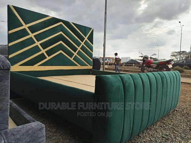 6*6 Kingsize Bed With Hard Wood Structure