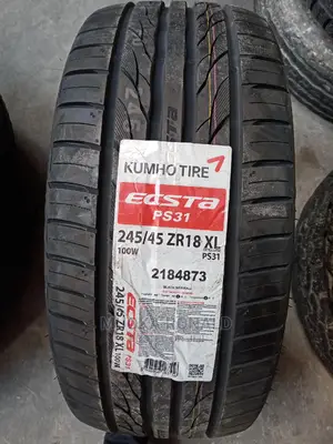 245/45r18 KUMHO TYRE (ECSTA) Made in Korea