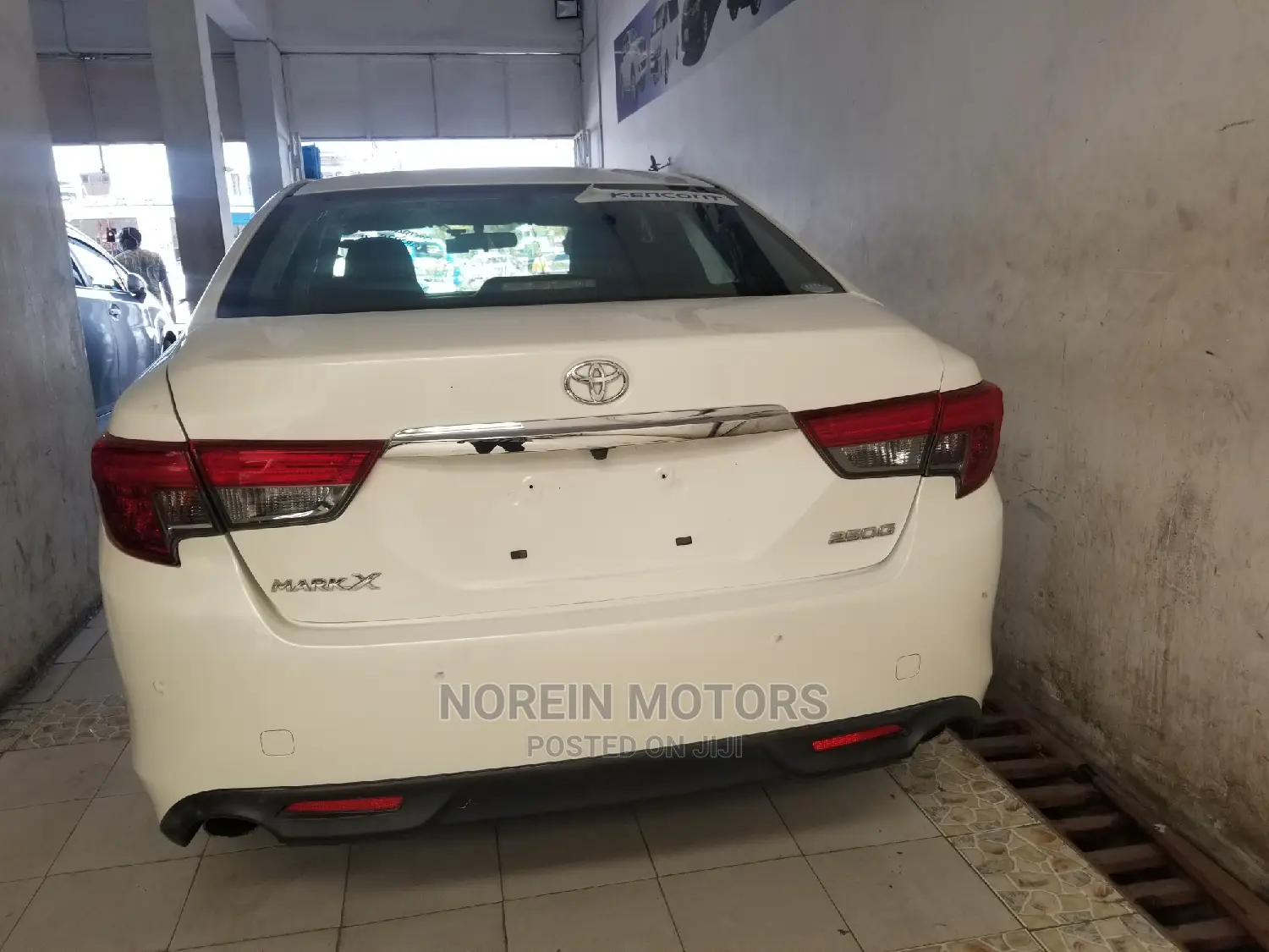 Toyota Mark X 2015 Off White
