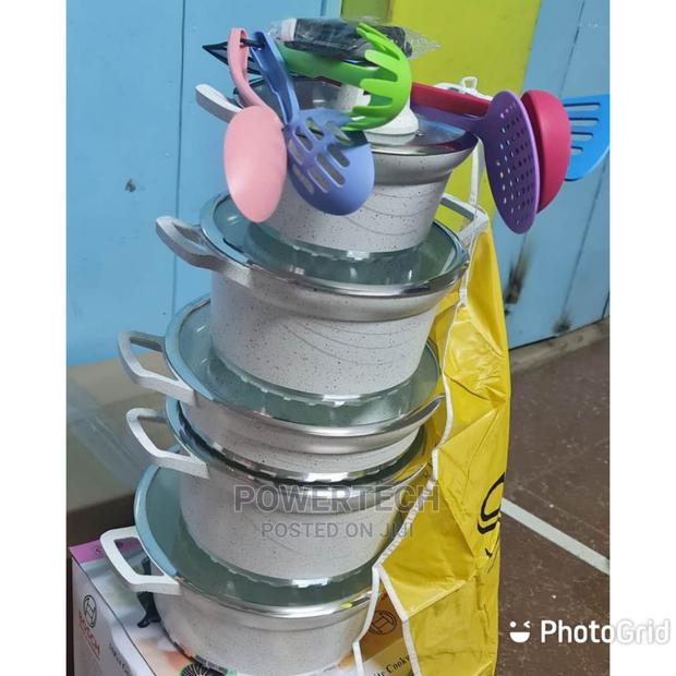 Bosch Granite 10 Pieces With Offer - main view