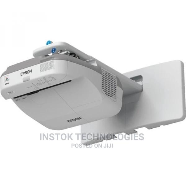 EPSON Brightlink 575wi 2700-Lumen Wxga Ultra-Short Throw 3lc