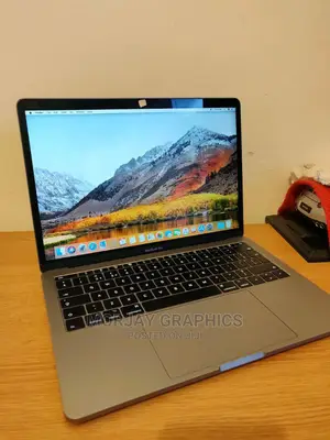 Laptop Apple MacBook Pro 2017 8GB Intel Core I5 SSD 500GB