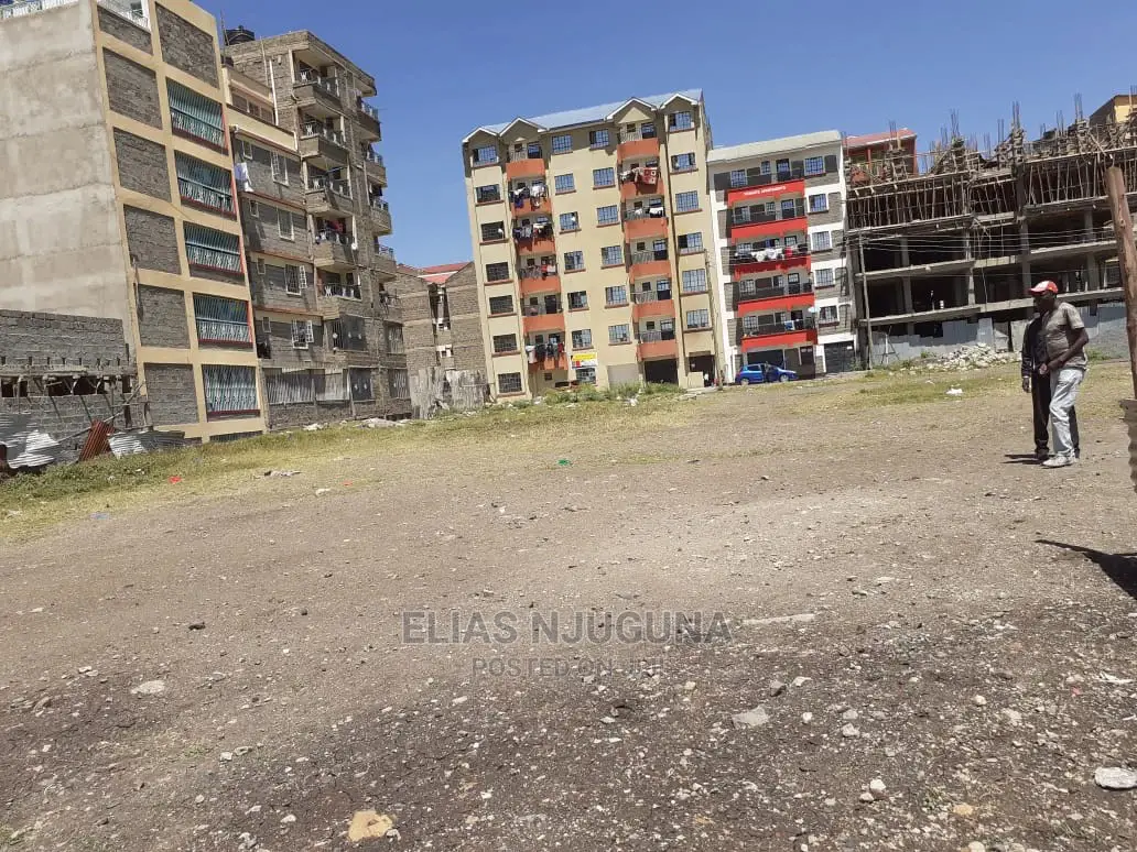 Donholm 5 Plots Size 75"X35" Price 5.5M and 80×40 Price 8.5m in Donholm