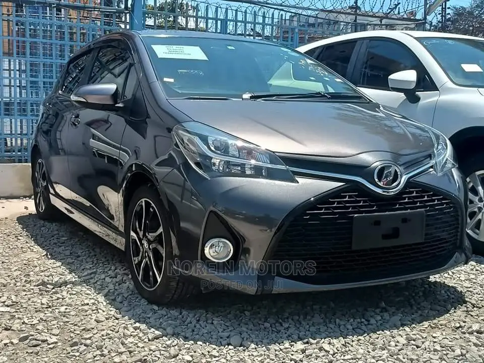 Toyota Vitz 2015 Matt Black