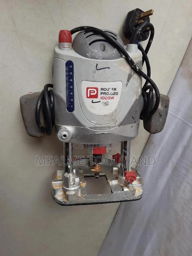 Router - Perfomances Pro, 1020w, 240v - Ex-Uk