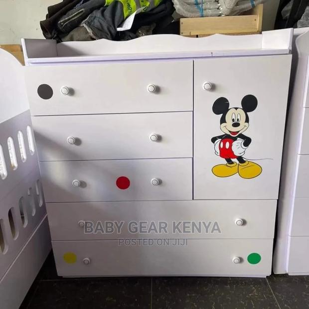 Drawers/Chest of Drawer