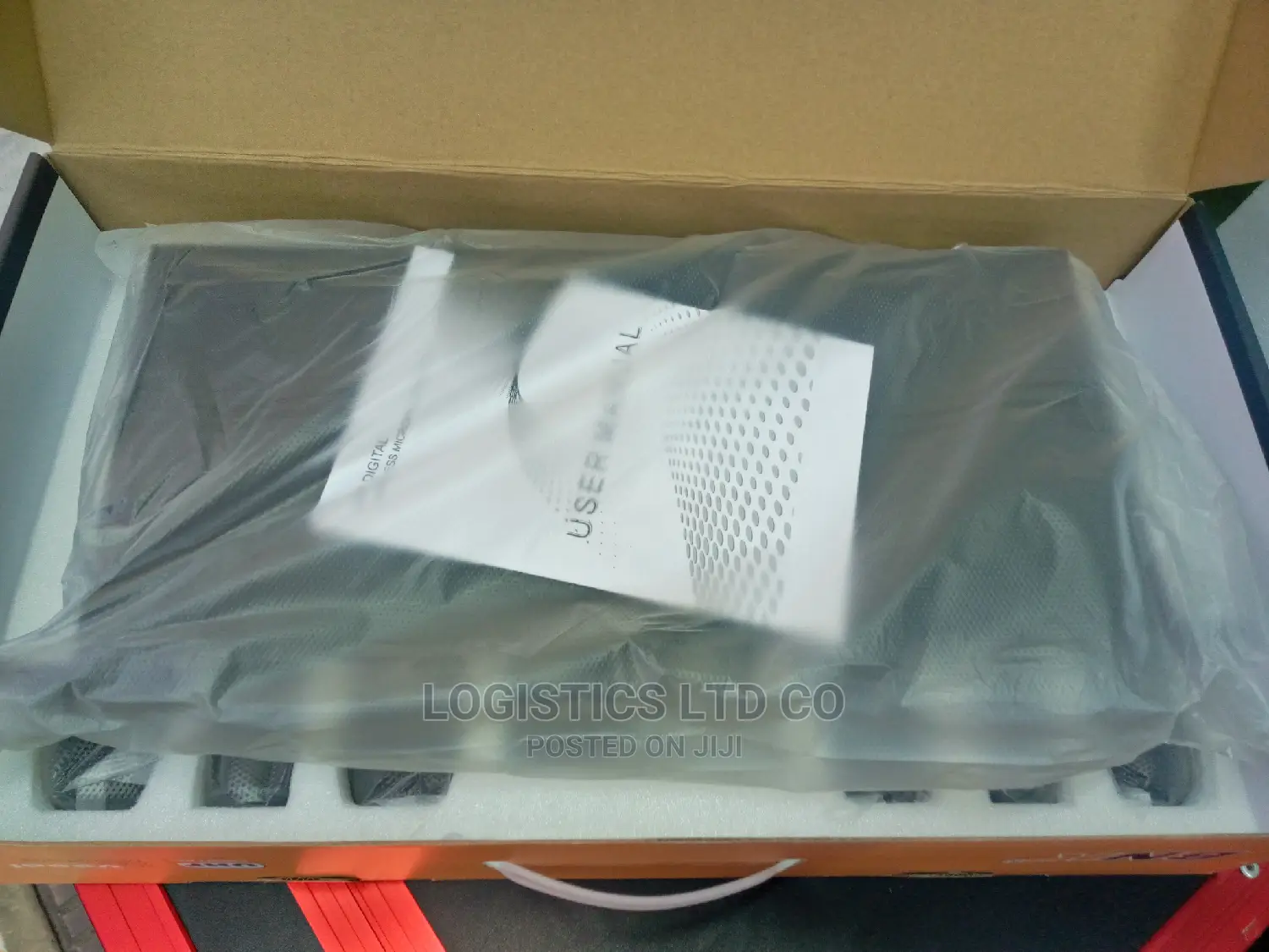 UHF Digital Profetional Wireless Microphone