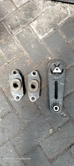 Nissan Note Gearbox Mounting