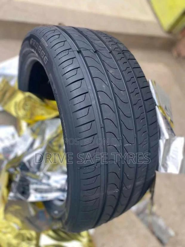 245/45 R19 Saferich Tyre Made in China