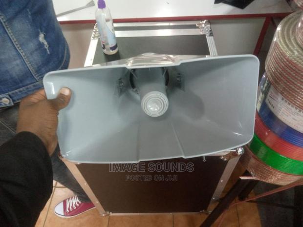 Horn Speaker- Square - main view