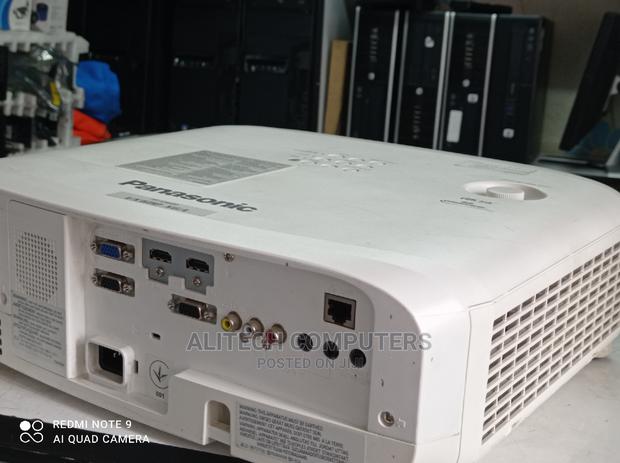 Panasonic Pt-Vx600 Projectors 5500 Lumens - thumbnail 4