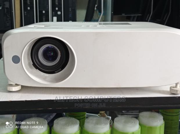 Panasonic Pt-Vx600 Projectors 5500 Lumens - thumbnail 3