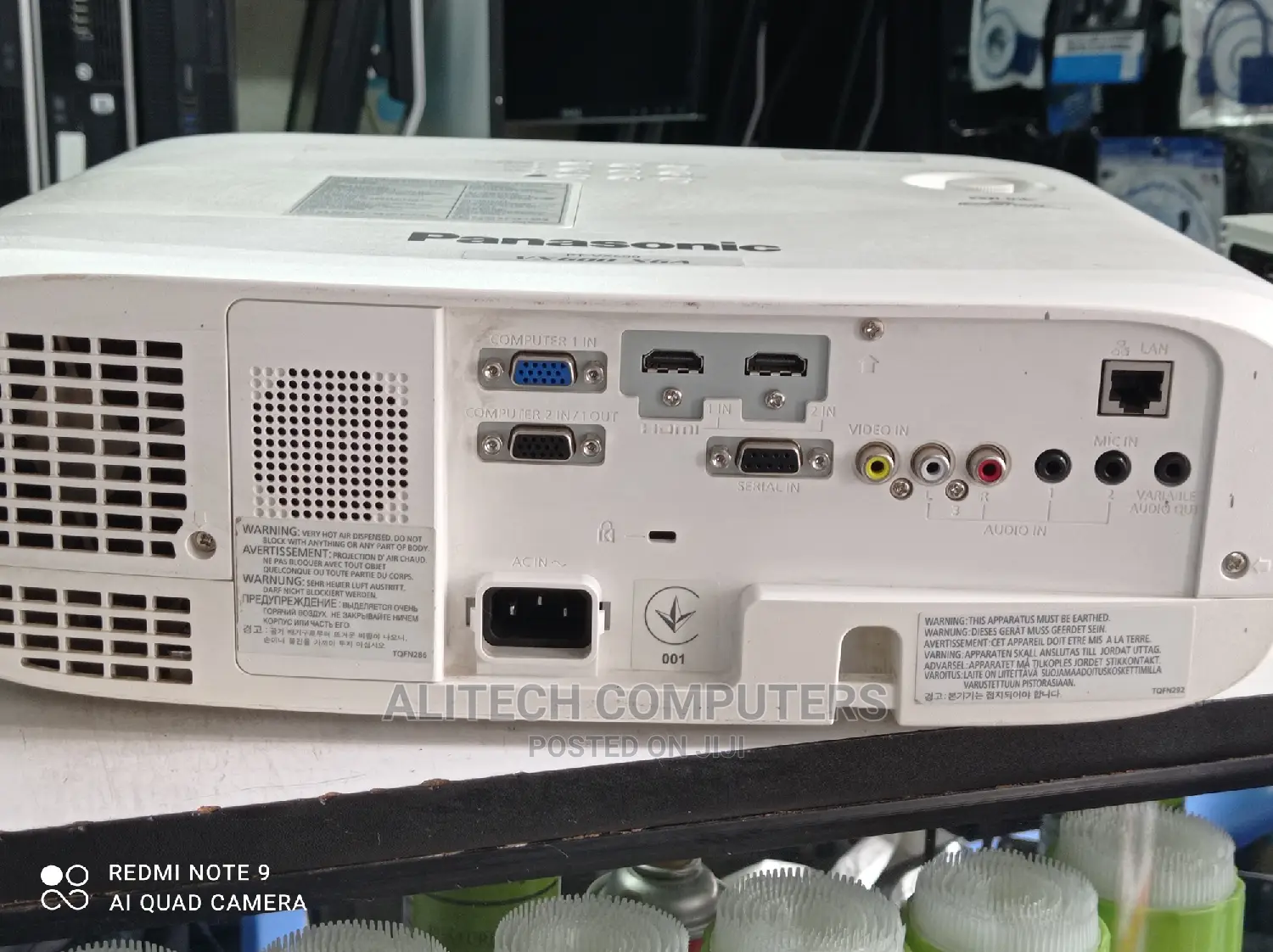 Panasonic Pt-Vx600 Projectors 5500 Lumens