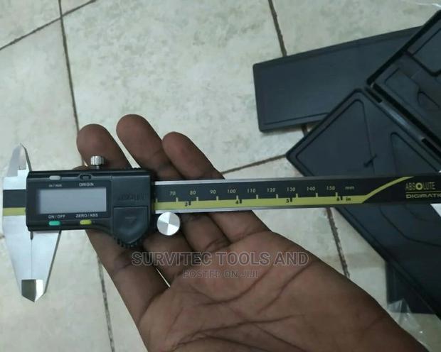 Digital Vernier Caliper - thumbnail 3