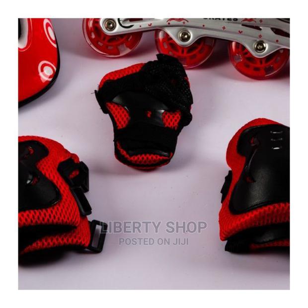 The Full Compelete Set Of Skating Shoes