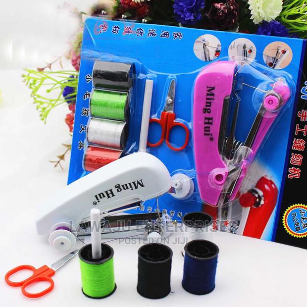 Portable Mini Manual Sewing Machine