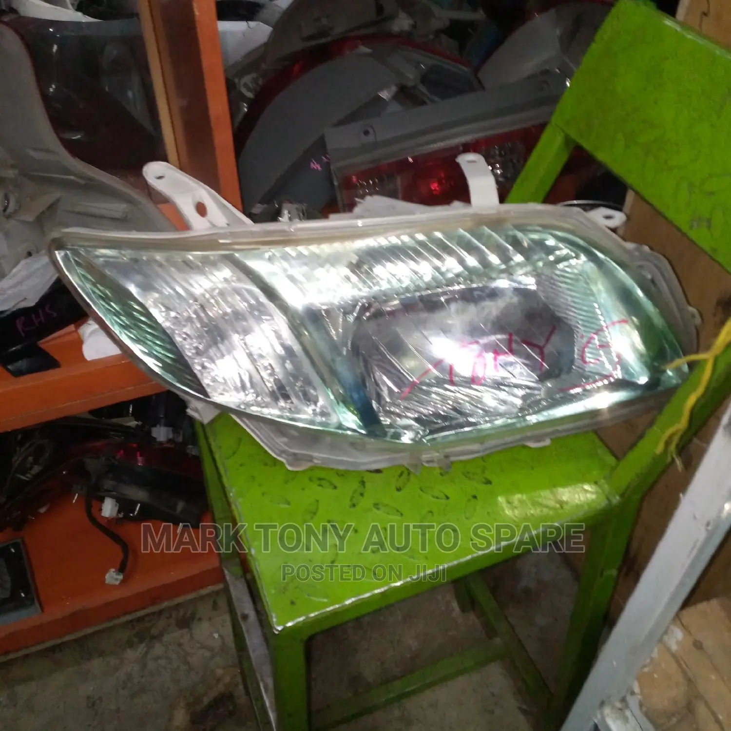 Axio Headlight 2008