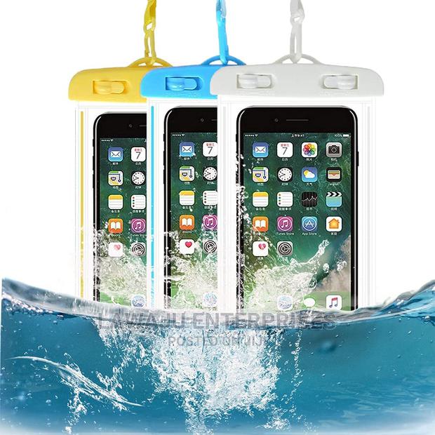 Water Proof Phone Holder - thumbnail 3