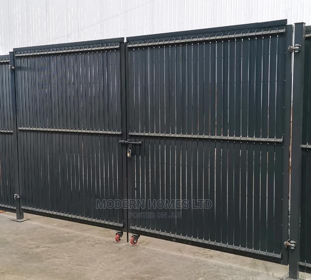 Modern Homes Double Gate/Motorized Gate for Home and Garden - main view