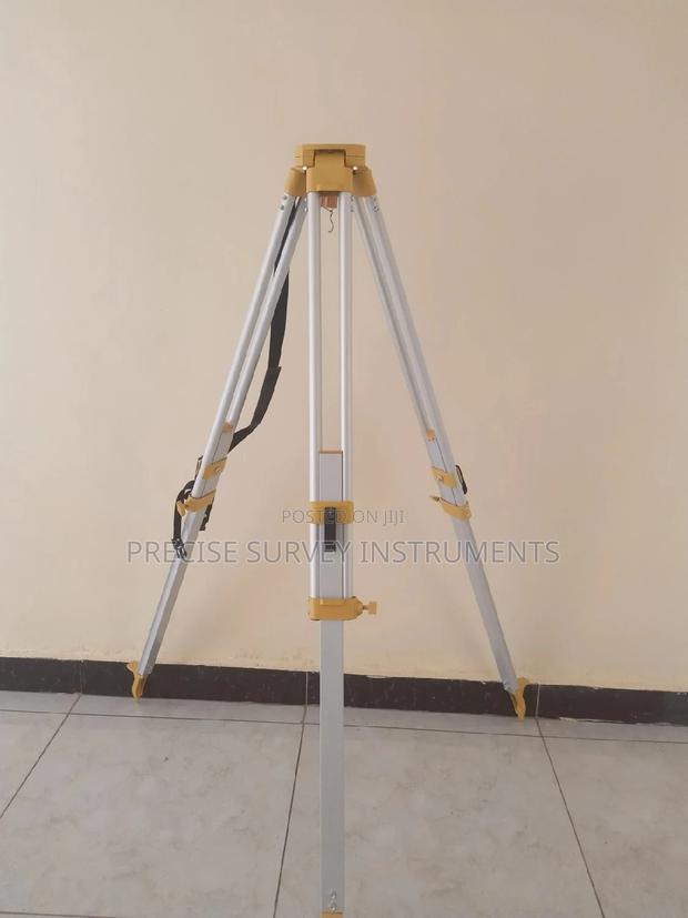Medium Duty Tripod(For Dumpy Level) - main view