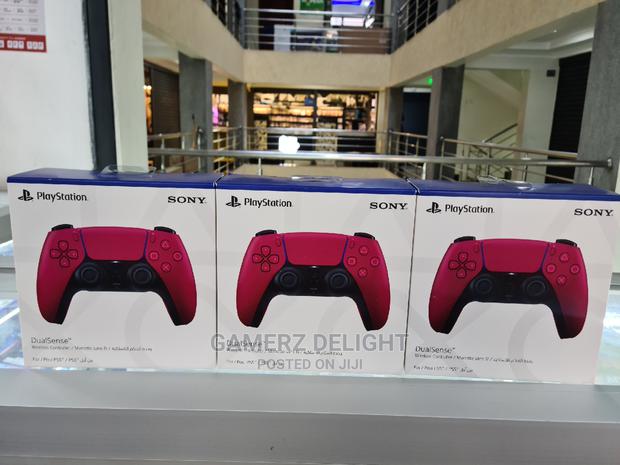 Play-Stations 5 Controller - main view