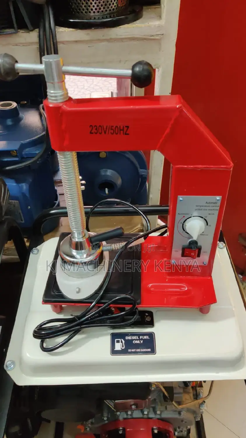 Electric Tyre Vulcanizing Machine on OFFER!