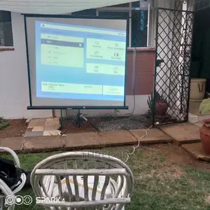 Projectors Projection Screen for Hire