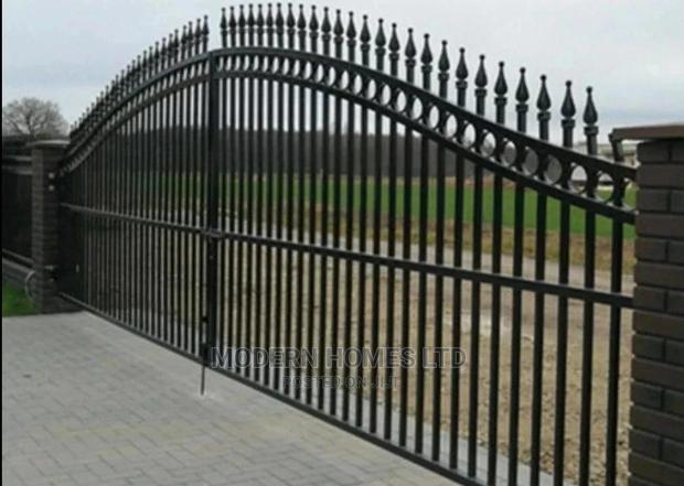 Decorative Wrought Iron Gate Ornaments / Driveway Gates - main view