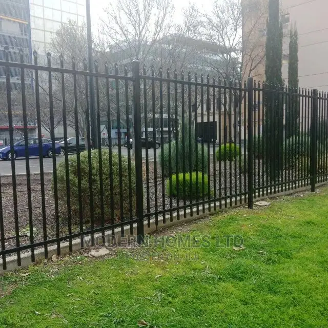 Quality Steel Pipe Fence