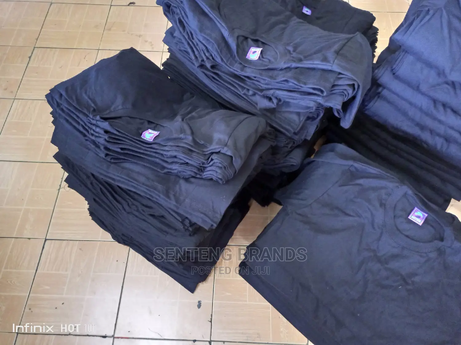 Black Plain 100 % Cotton T-Shirts.