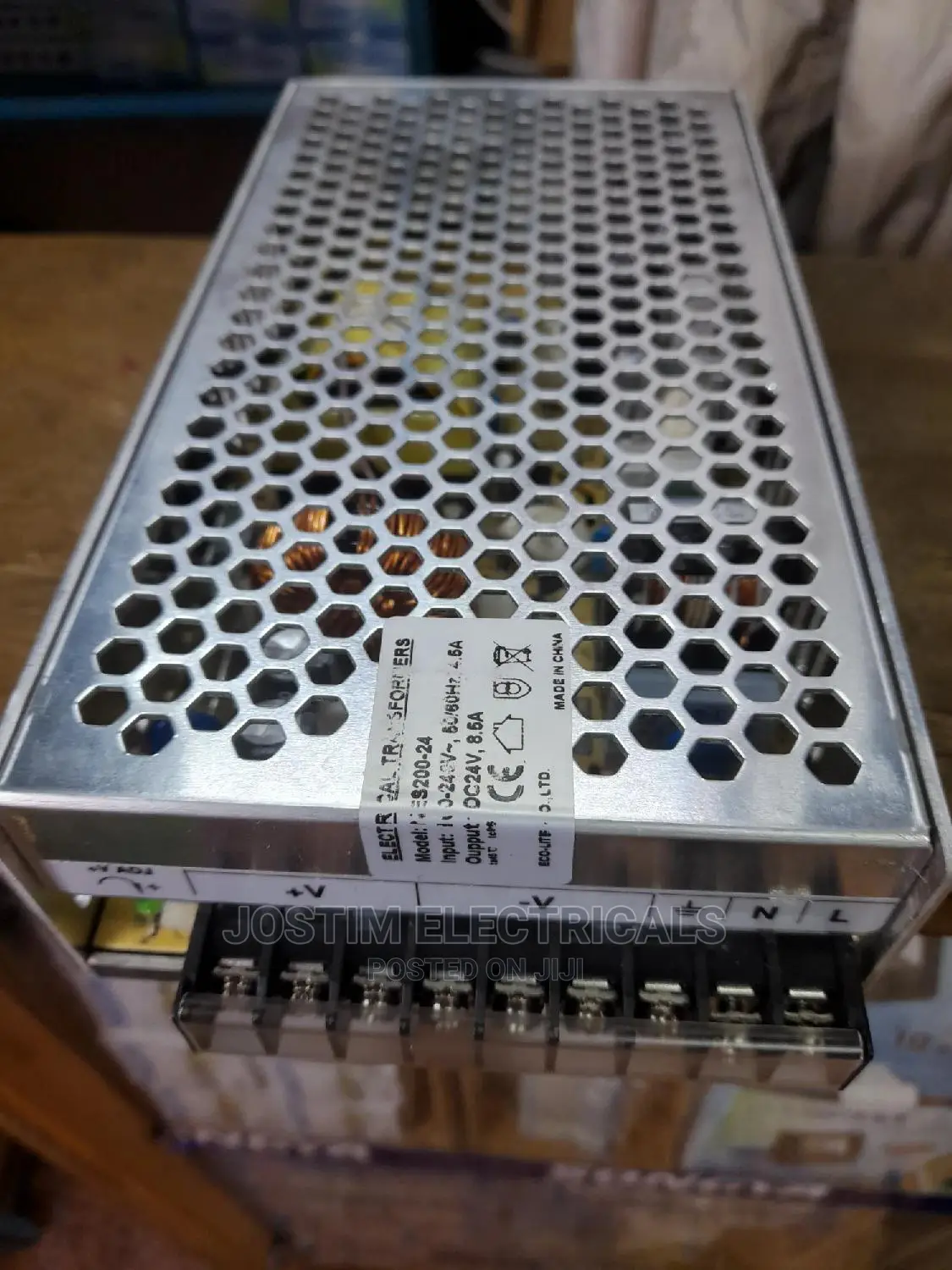 240v Dc Output Supply