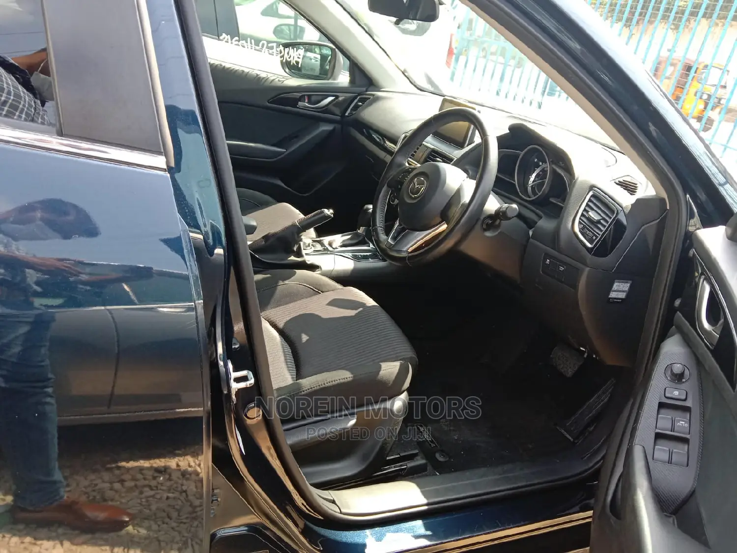 Mazda Axela 2015 Green
