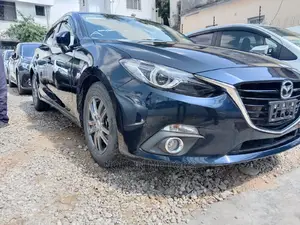 Mazda Axela 2015 Green