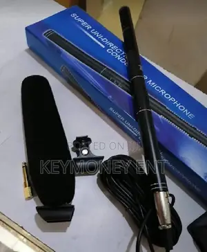 Boom USB Podcast Microphone With Auxiliary Phone Jack