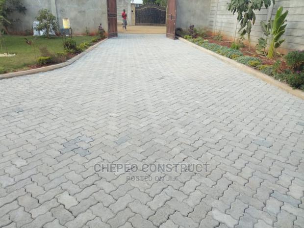 Superior Cabro / Pavers - thumbnail 3