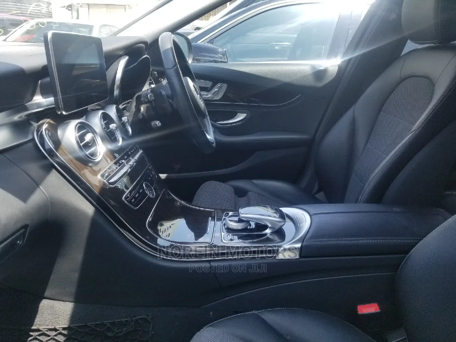 Mercedes-Benz C200 2014 Matt Black
