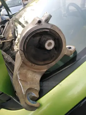 Honda Insight Hybrid Gear Mounting
