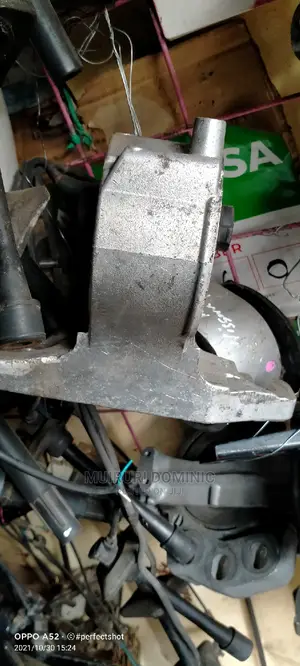 Honda Insight Hybrid Gear Mounting
