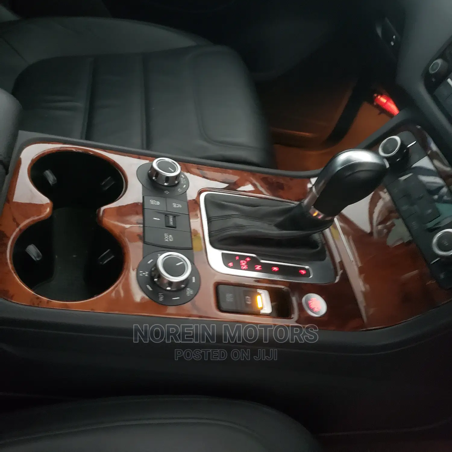 Volkswagen Touareg 2014 Matt Black